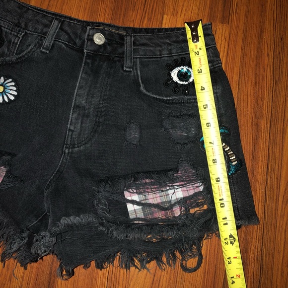 Zara Distressed Patch Black Denim Jean Shorts 2 - Picture 9 of 10